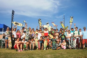 405789_450056278421303_251726771_n